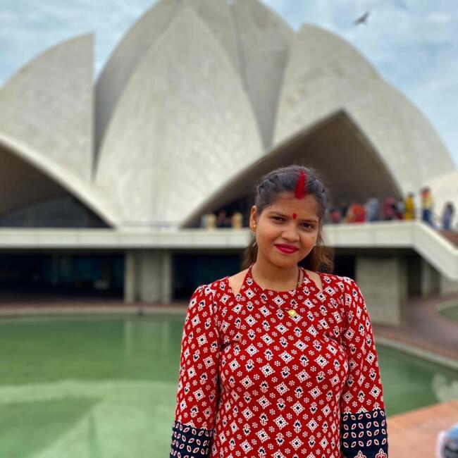 Babysitter in Delhi: Baby