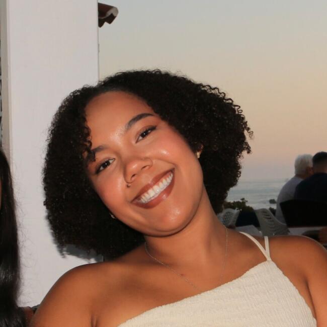 Babysitter em Albufeira: Elitsa