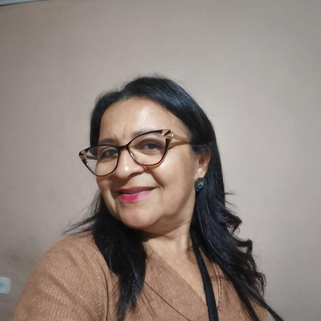 Babysitter in São Paulo: Maria
