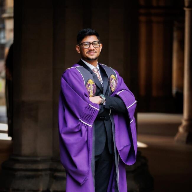 Babysitter in Glasgow: Ayush