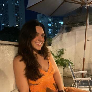 Babysitter in Niterói: Júlia