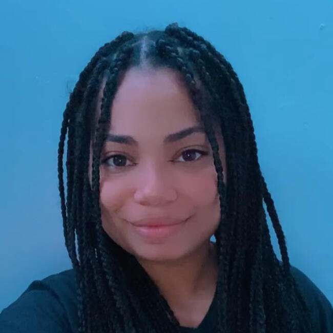 Babysitter in Panama City: Alyson