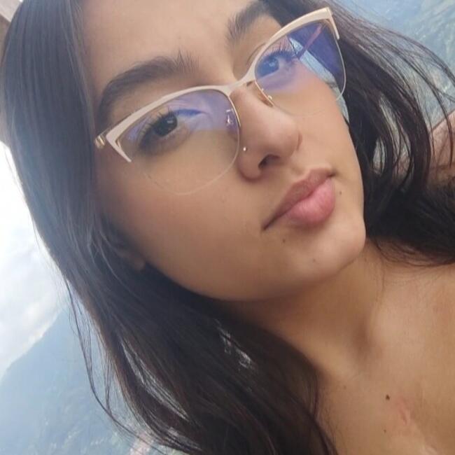 Babysitter in Medellín: Isabela