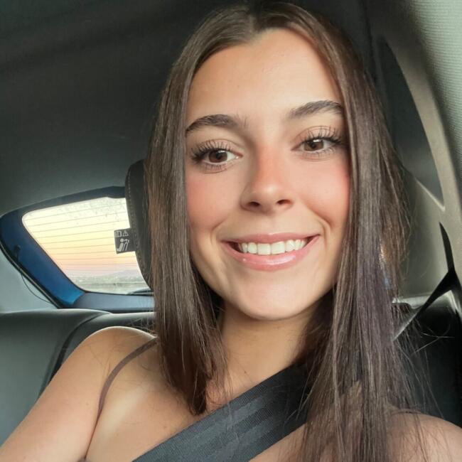 Babysitter in Auckland: Freya