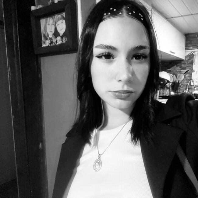Babysitter in La Floresta: Yanina