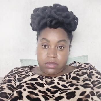 Babysitter in Johannesburg: Buhlebenkosi daisy