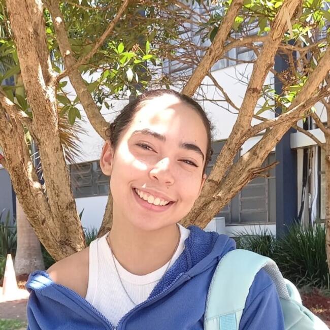 Babysitter in Cascavel: Maria