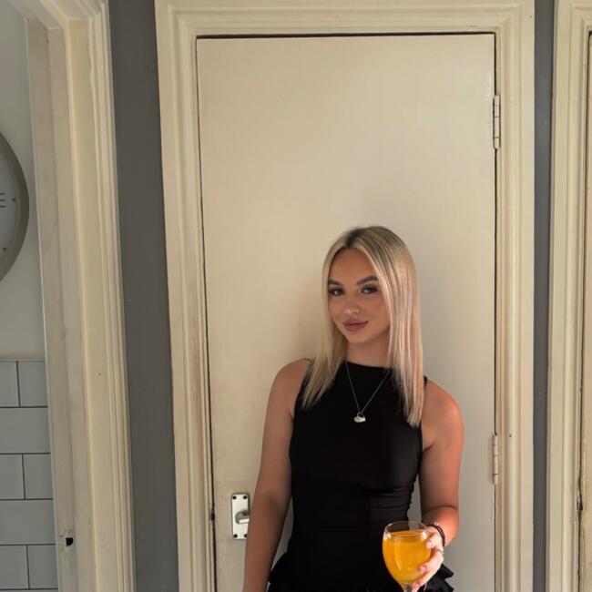 Babysitter in Cardiff: Olivia