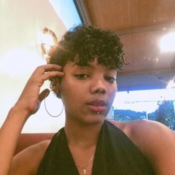 Babá em Contagem: Hillary