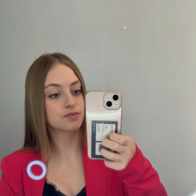 Babysitter in Marcorignan: Mathilde