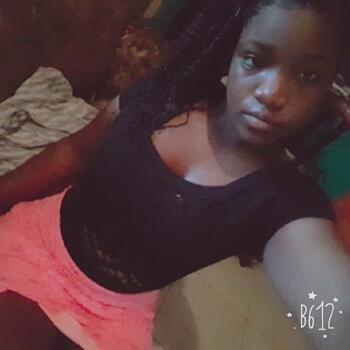 Niñera en Villa Carmen: Kryshell