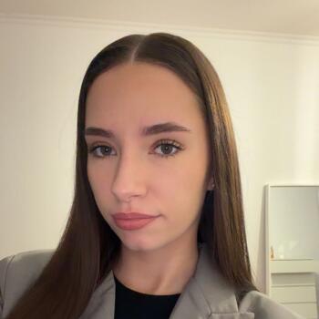 Babysitter in Le Grand-Quevilly: Noémie