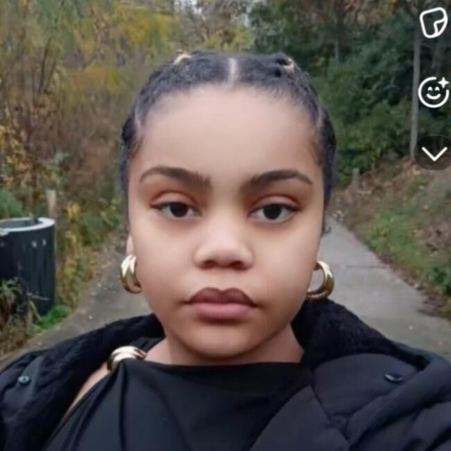 Babysitter in Melun: Léa