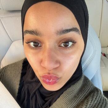 Nanny in London: Mouna