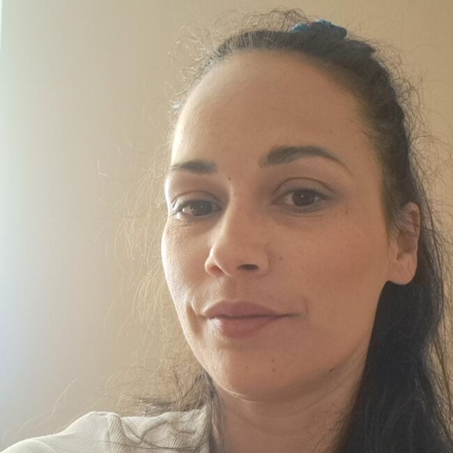 Δουλειά για babysitter στην περιοχή Γλυφάδα: Ειρηνη