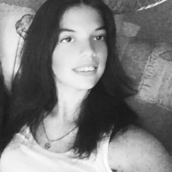 Babysitter in Nigel: Danica