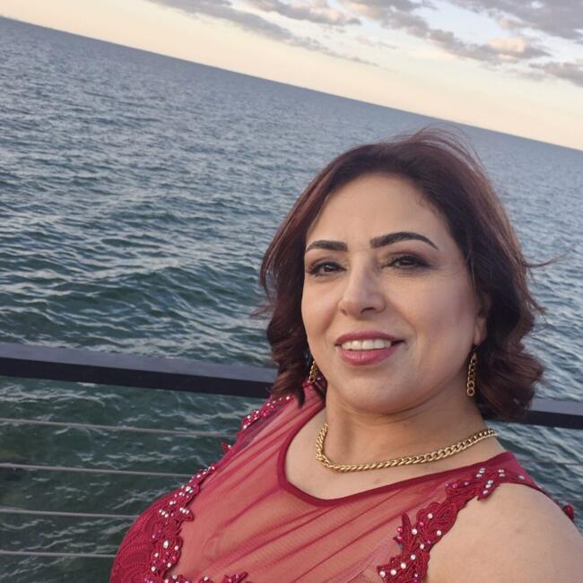 Baby-sitter in Richmond Hill: SHAHLA