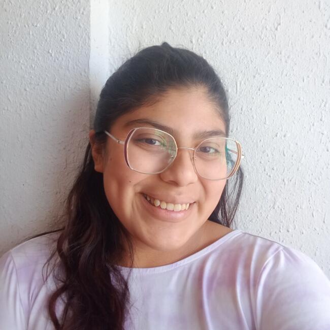 Canguro en Huércal Overa: Estefania