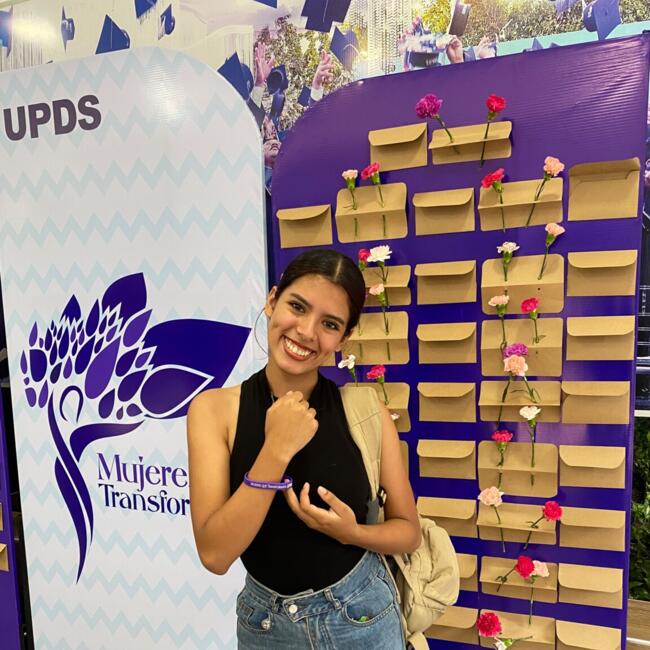 Babysitter in Santa Cruz: Arianne