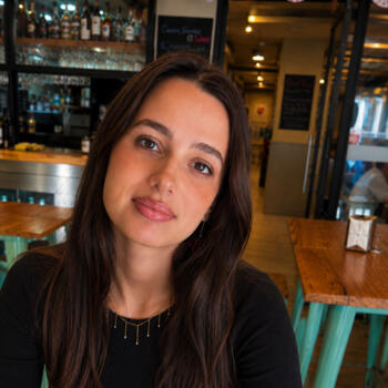 Canguro en Sevilla: Laura