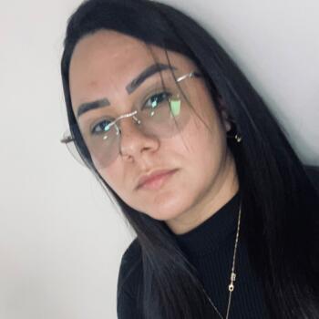 Babysitter in Manaus: Beatriz