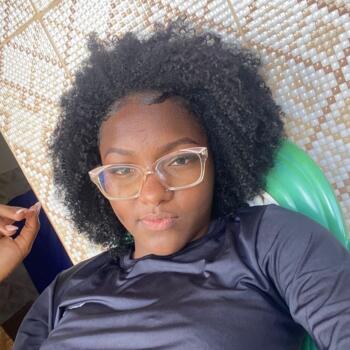 Babysitter in Terra Nova (Terra Nova): Ingrid