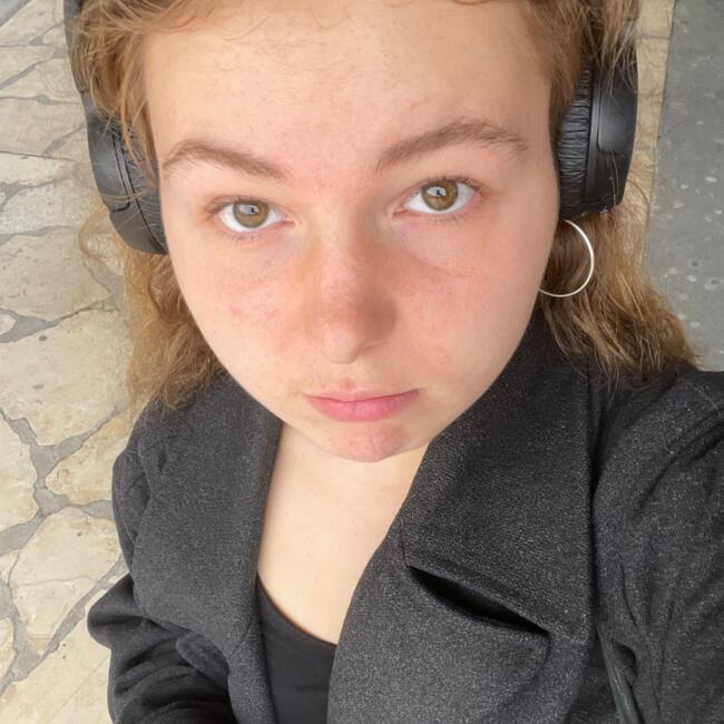 Babysitter in Tours: Aliénor