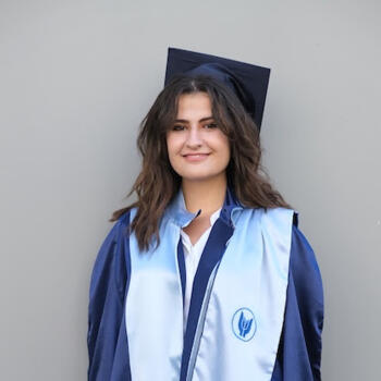 Babysitter in Berlin: Refia sena