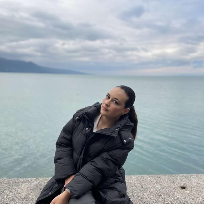 Babysitter in Aigle: Loryne