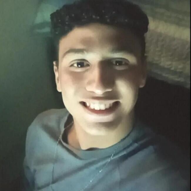 Babysitter in Riacho Fundo II: Alex