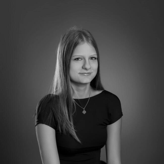 Babysitter in Mazerier: Lily