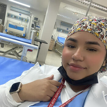 Niñera en Caracas: Adriana