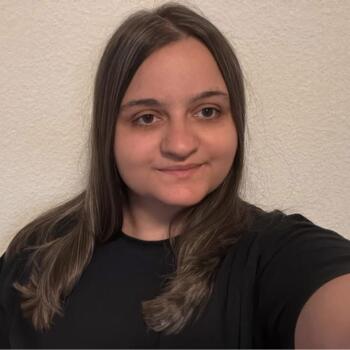 Babysitter in Basel: Selina