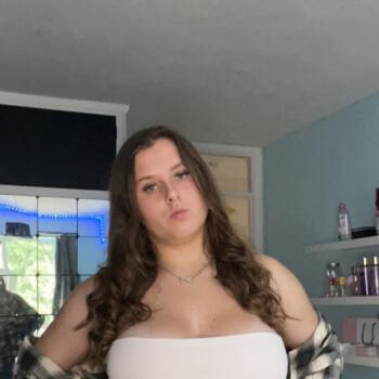 Babysitter in Hinckley: Courtney