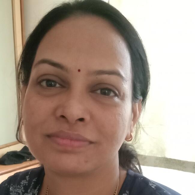 Thāne में बेबीसिटर: Sushma