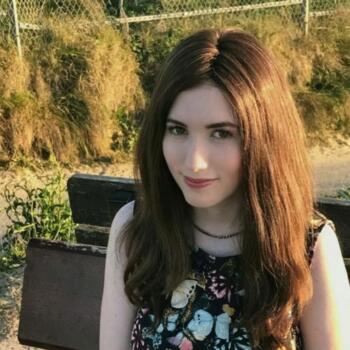 Babysitter in Neston (Cheshire): Lucy