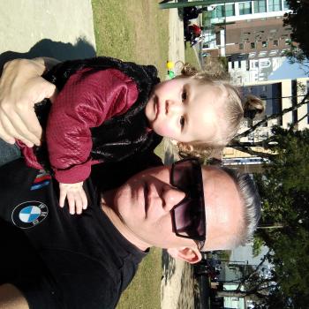 Emprego de babá em Curitiba: emprego de babá Mauricio