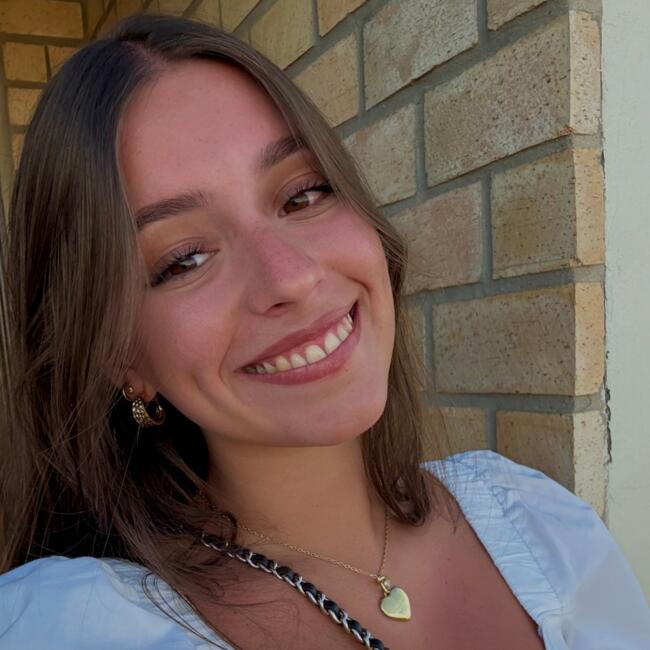 Babysitter in Seville: Daniela
