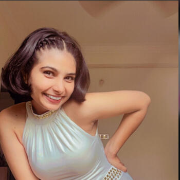 इन्दौर में बेबीसिटर: Harshali