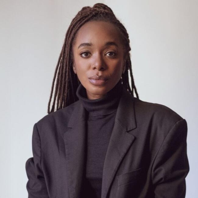 Babysitter in Abidjan: Karmela