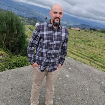 Trabalho de babysitting em Oliveira do Hospital: Trabalho de babysitting JaimeRicardino