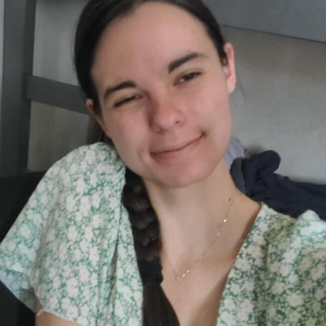 Babysitter in Bures-sur-Yvette: Louane