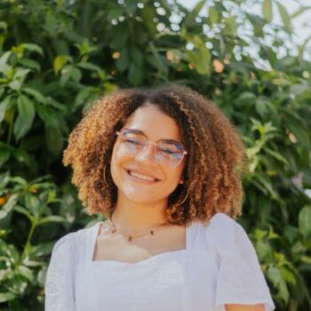 Babá em Sertãozinho: Carla