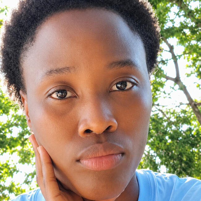Babysitter in Newcastle: Sinethemba