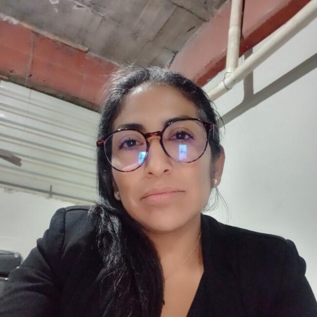 Babysitter in San Juan Quetzalcoapan: Amanda