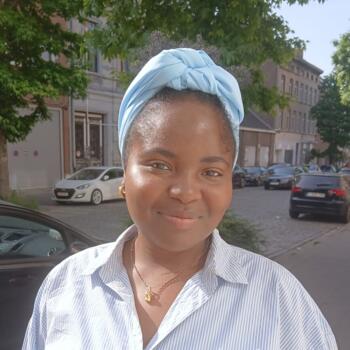 Babysitter in Ninove: Valenta