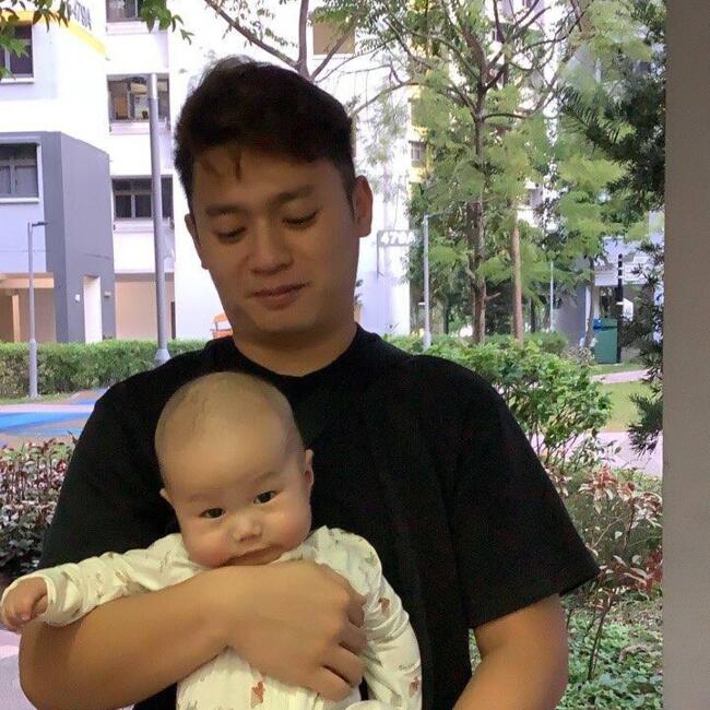 Babysitting job in Singapore Island: Kenn