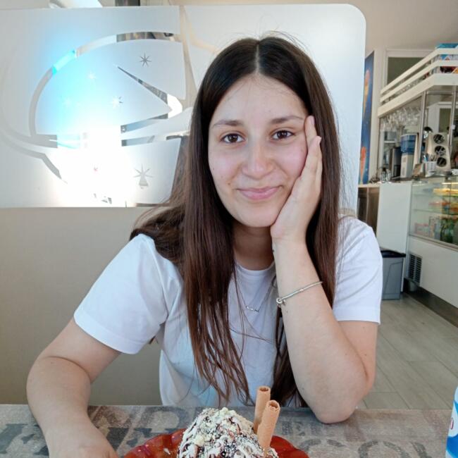 Babysitter in Amadora: Rita