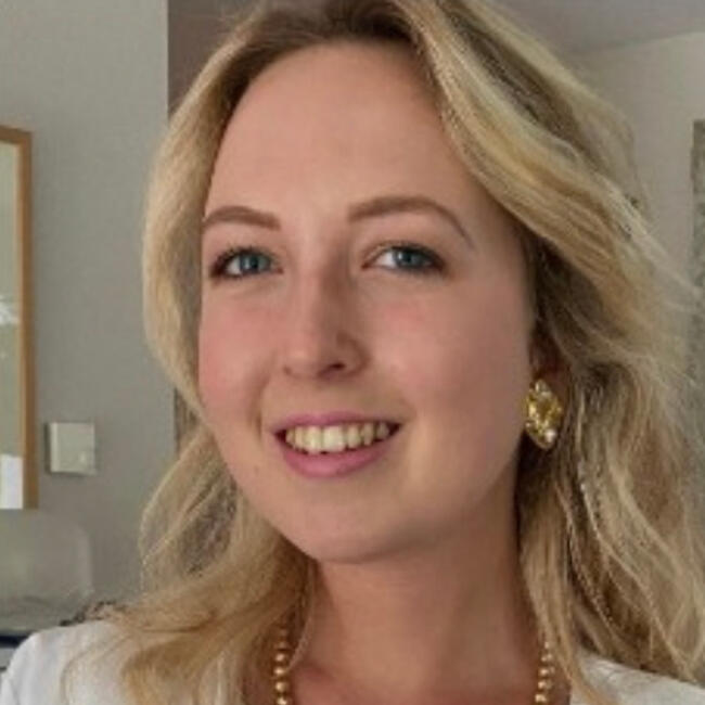 Baby-sitter in Collonge-Bellerive: Apolline