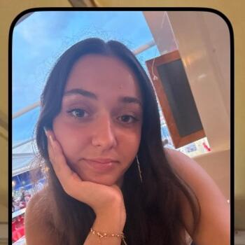 Babysitter Champagne-sur-Seine: Lola